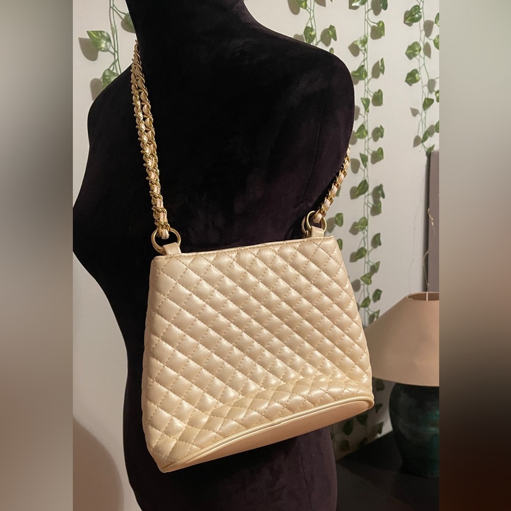 Purse Amanda smith color cream and gold